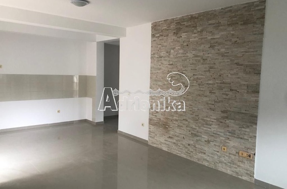 Квартиры в комплексе в Доброте - фото