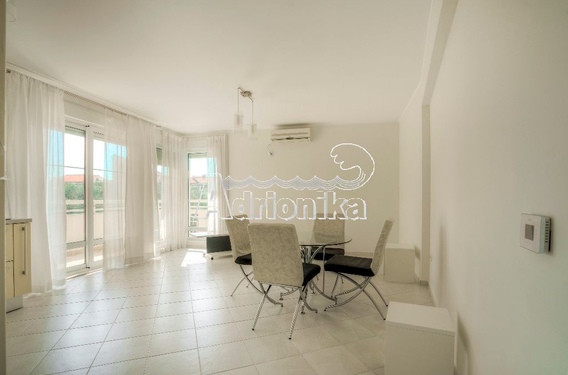 Просторная квартира в Рафаиловичи - фото