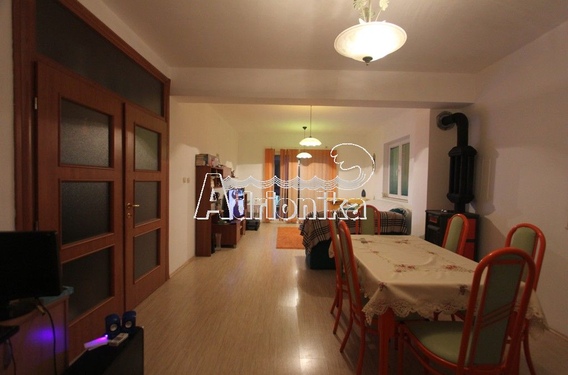 Двухэтажный дом в Xерцег Нови - фото