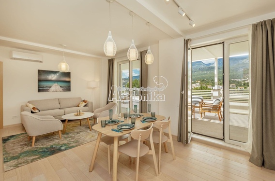 Квартиры в новом комплексе в Игало - фото