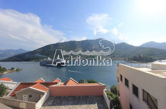 Продается квартира в Лепетане с видом на море - фото