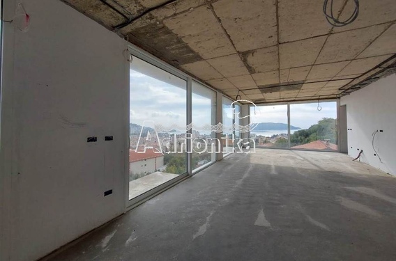 Пентхаус в Будве - фото