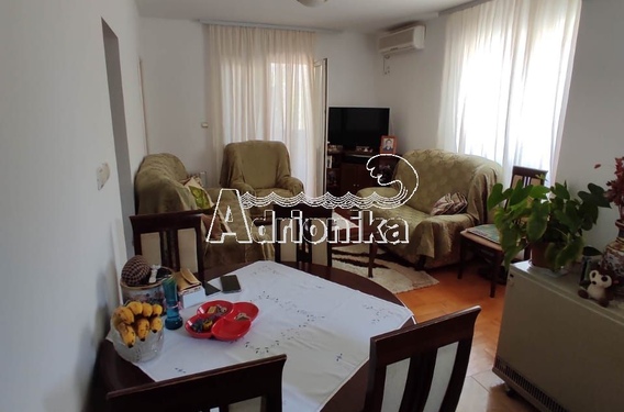 Квартира в Бечичи в 150 м от моря - фото