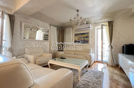 Квартира в Будве с двумя спальными комнатами - фото