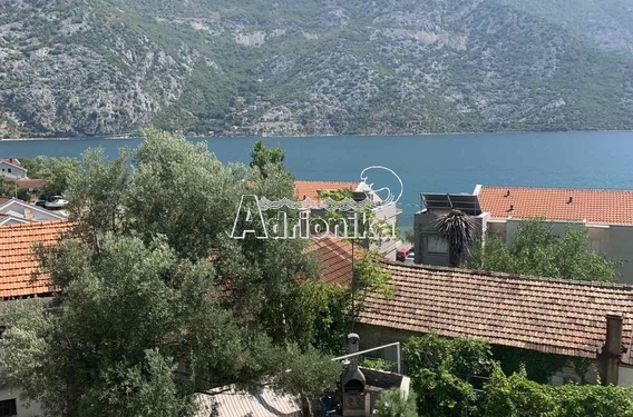 Квартира в Рисане с видом на море и горы - фото