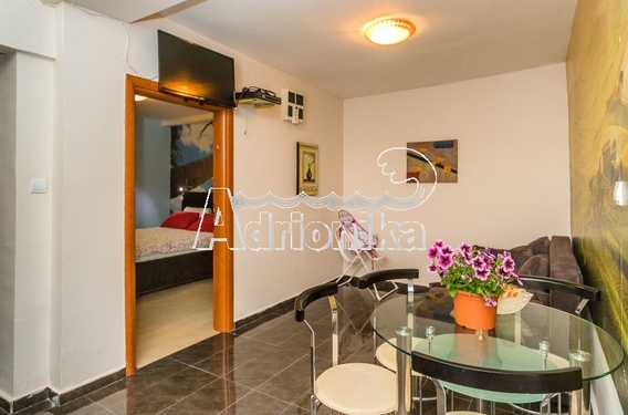 Квартира в Рафаиловичи с одной спальной комнатой - фото