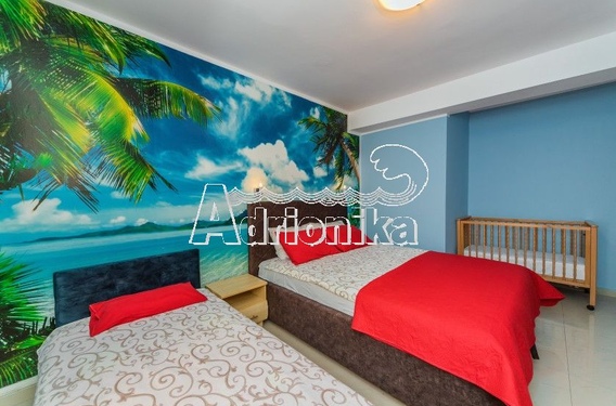 Квартира 60м2 с двумя спальными комнатами в Рафаиловичи - фото