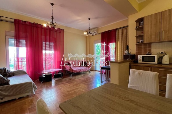 Квартира с двумя спальными комнатами в доме с бассейном в Будве - фото