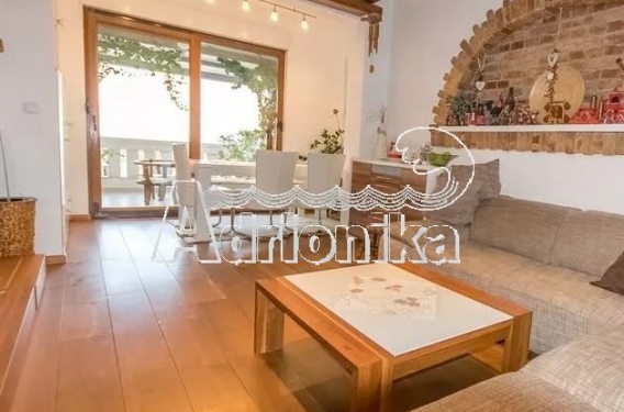 Квартира с двумя спальными комнатами в Херцег Нови недалеко от моря - фото