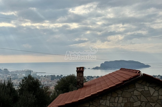 Участок площадью 389 м2 в одном из районов города Будвы &ndash; Маине - фото