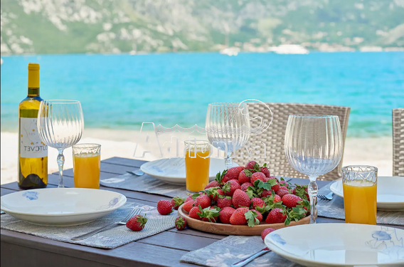 Дом 55 м? с одной спальней и участком 610 м? в Костанице. - фото