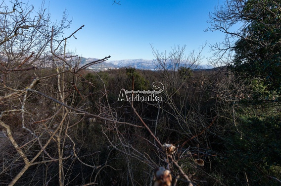 Прекрасный участок в живописном районе Лесевици, Котор - фото