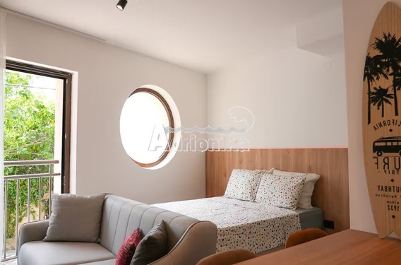 Уникальная Студия с Современным Дизайном и Калифорнийским Шармом &ndash; Ваш Новый Дом или Инвестиция! - фото