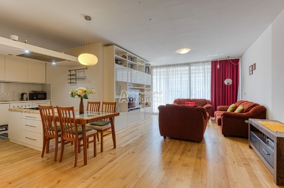 Современная, комфортабельная и полностью оборудованная квартира рядом с пляжем - фото