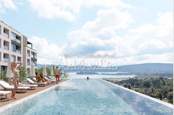 Современный жилой комплекс с видом на море в Тивате - фото