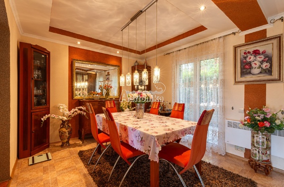 Дом в Кумборе 200 м до моря - фото