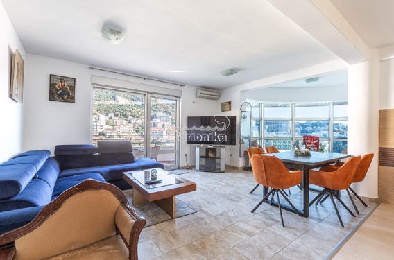 Квартира 71 м? с панорамным видом на море в Бечичи - фото