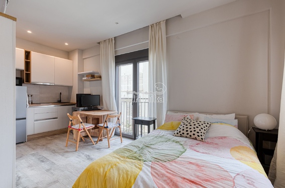 Студия в самом центре Тивата - фото