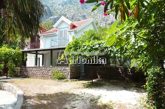 Таунхаус в Ораховац - фото