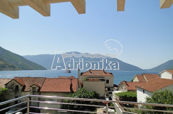 Вилла в Которе с видом на море - фото