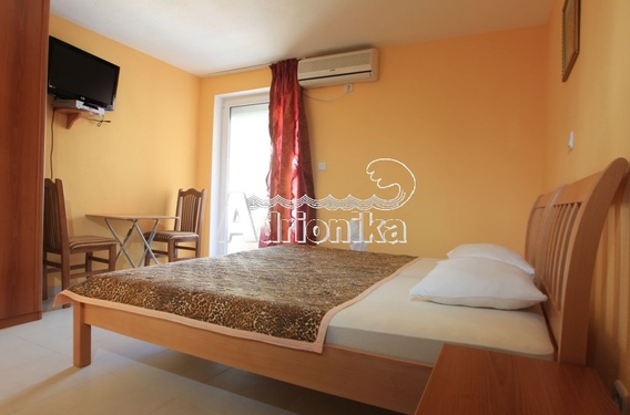 Отель в Будве - фото