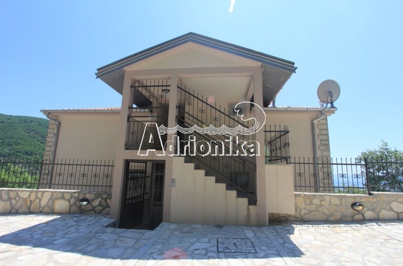 Вилла в Будве, Маини - фото