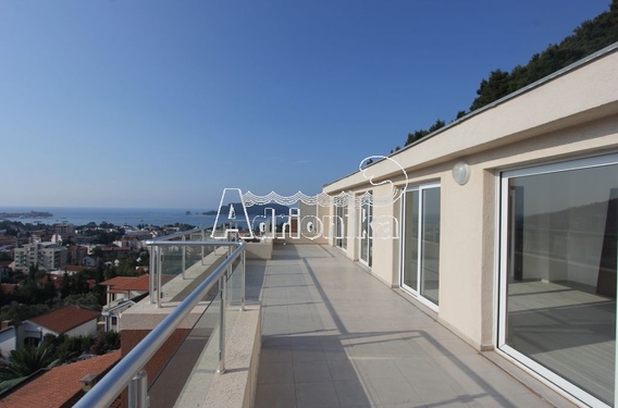 Квартира  с потрясающим видом на море - фото