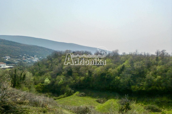 Участок в горах среди маслиновых рощ и леса с возможностью строительства, Круте - фото