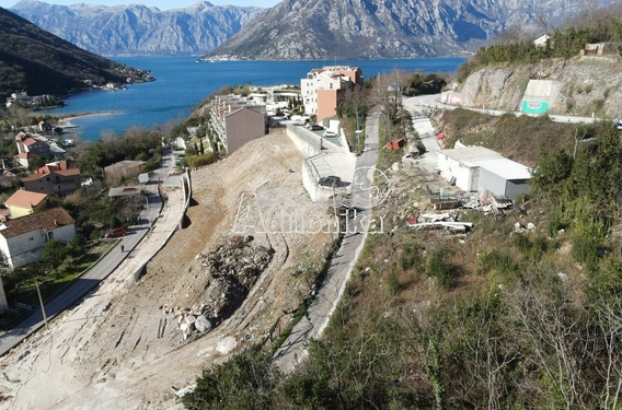 Продажа урбанизированного участка в 600м от моря, Моринь - фото