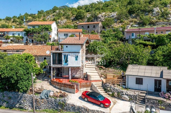 Каменный дом в историческом селе Дапчевичи, Бар - фото