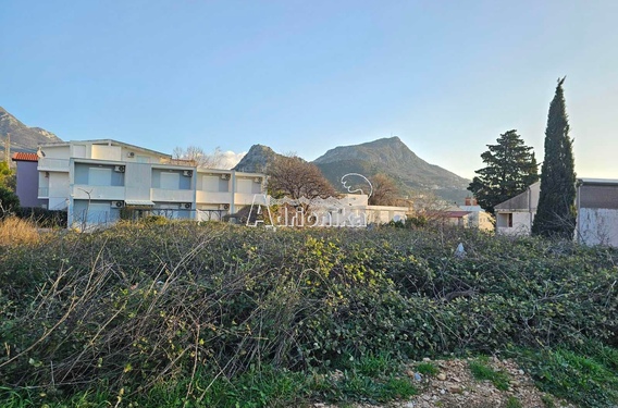 Участок под строительство в Сутоморе, ниже основной дороги - фото