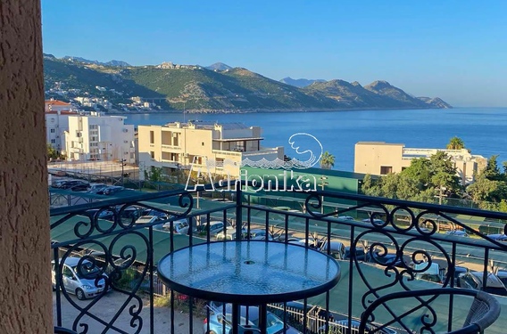 Квартира на продажу в Добра Вода &mdash; 200 м от моря - фото