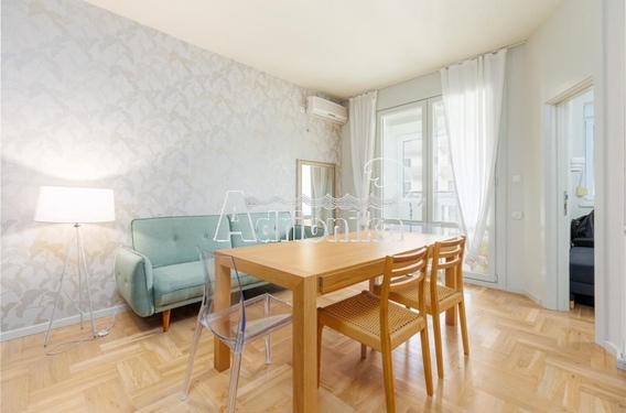 Продаётся двухкомнатная квартира в центре Бара - фото