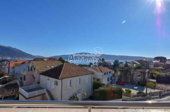 Апарт-отель в Дона Ластва всего в минуте от моря - фото