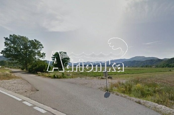 Просторная и единая сельскохозяйственная земля площадью почти 39 000 м2 в Грахово, муниципалитет Ник - фото