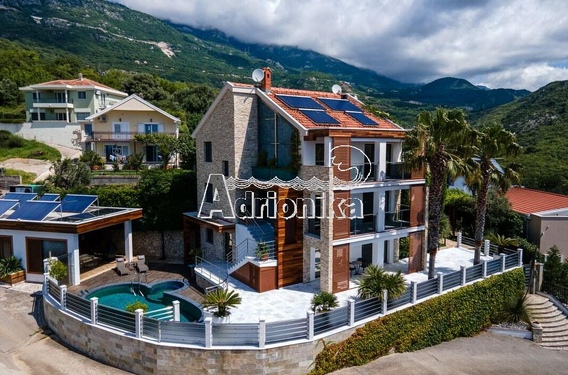 Уникальный жилой комплекс в Бечичи, Иванович - фото