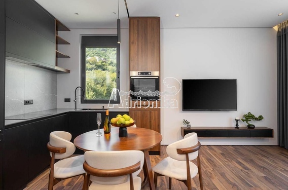 Новые квартиры с красивым дизайнерским ремонтом в Ластве Грбальской - фото