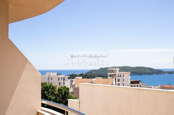 Просторная квартира с двумя спальнями, Бечичи - фото