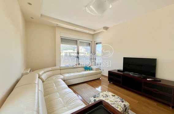 Квартира с тремя спальнями в одном из лучших домов г. Бар - фото