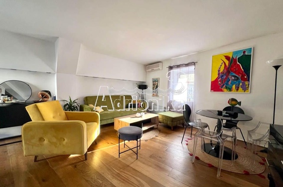 Дуплекс с высоким арендным потенциалом в Старом городе, Будва - фото