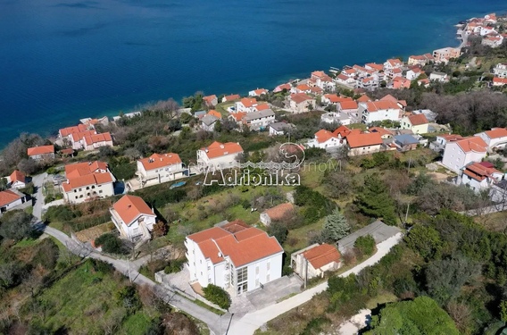 Дом под ремонт с прекрасным видом на Боку, Прчань, Котор - фото