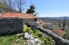 Старые каменные руины и дом на просторном участке, Камено, Херцег Нови