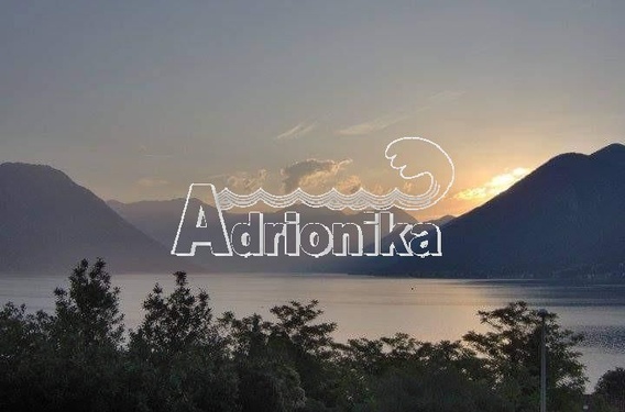 Четырехуровневый дом в отличном месте, Доброта, Котор - фото