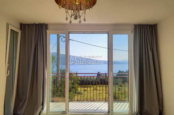 Дом с большим двором и прекрасным видом, Баошичи, Херцег Нови - фото