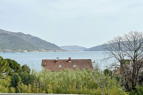 Отличная квартира в новостройке в 50 метрах от моря, Донья Ластва, Тиват - фото