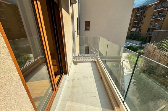 Комфортная двухкомнатная квартира в центре Доброты, Котор - фото