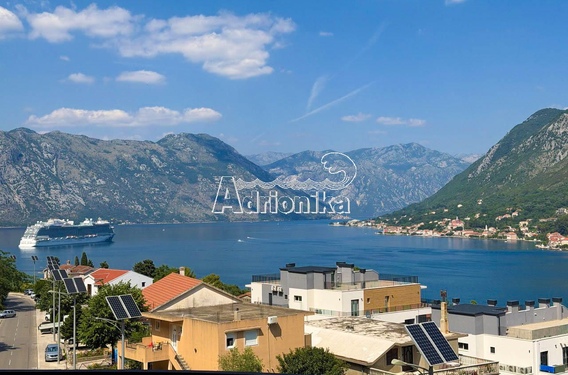 Комфортная квартира с видом на море и гаражом, Добрата, Котор - фото