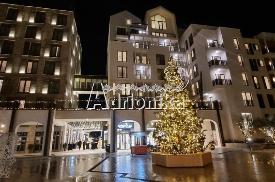 Просторная трёхкомнатная квартира в Porto Montenegro, Тиват - фото