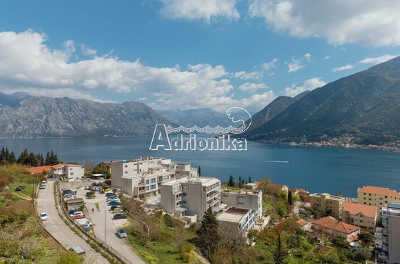 Четырехкомнатный пентхаус с панорамным видом на залив, Доброта, Котор - фото