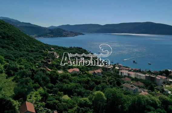 Продается участок с планировкой под строительство виллы, Кумбор - фото